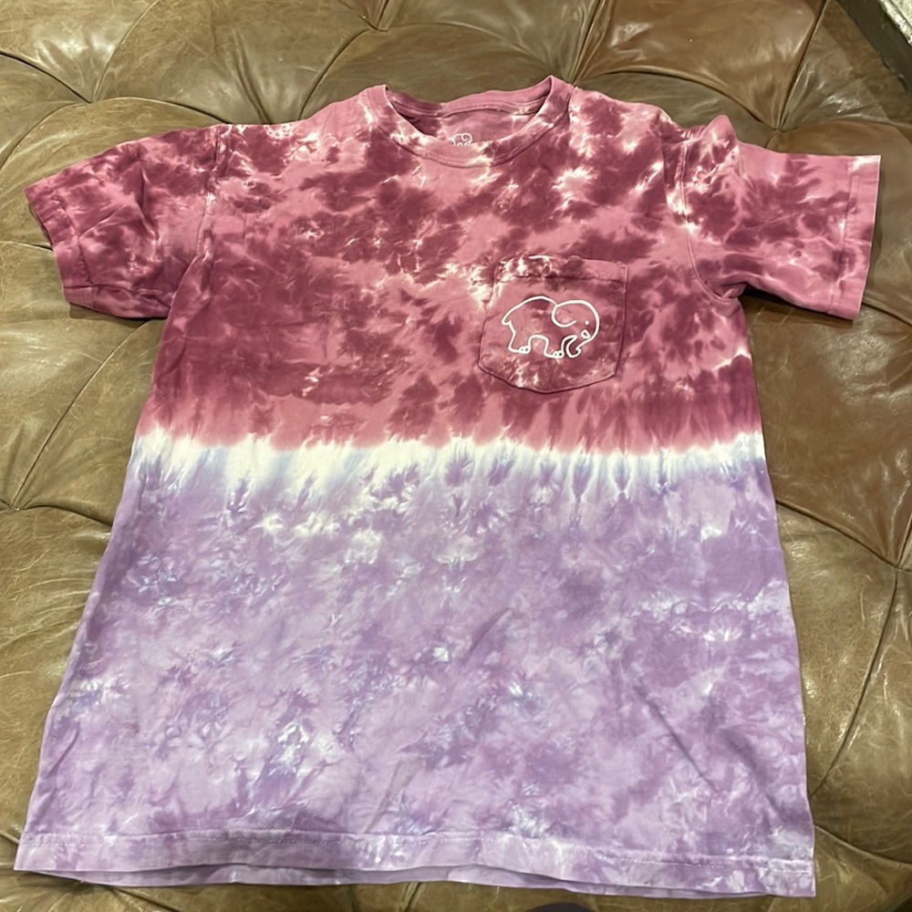 Ivory Ella Size Small T-shirt